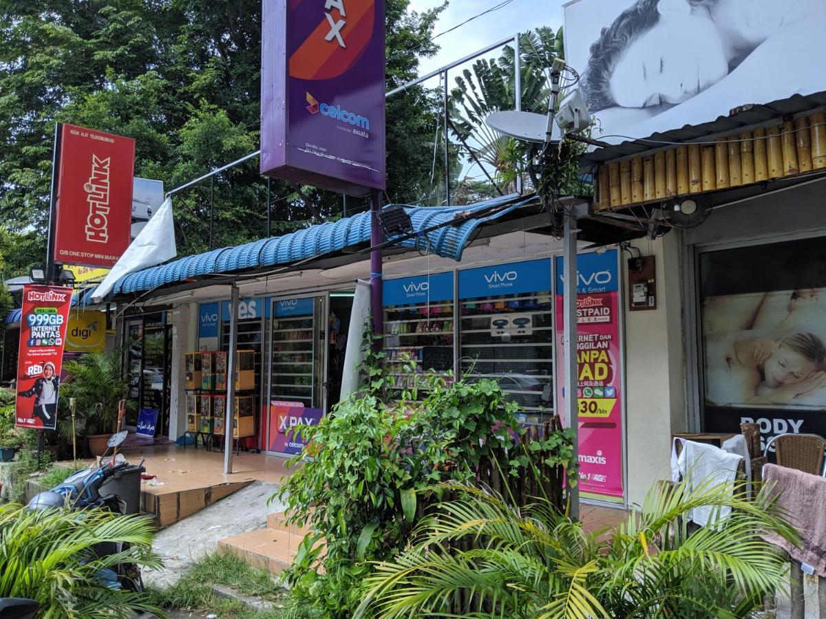 Ee's House - 3 Min Walk To Batu Ferringhi